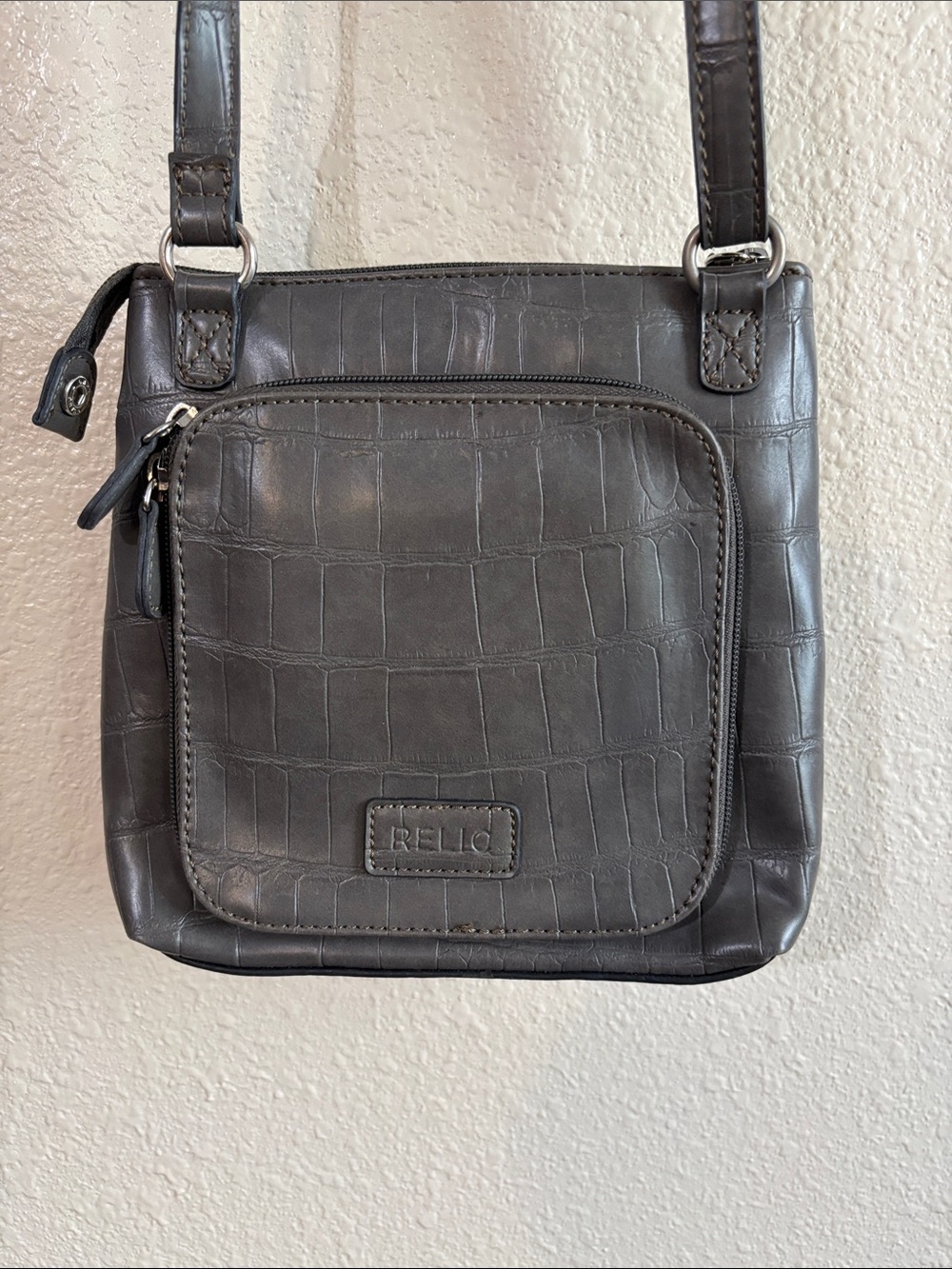 Relic Gray Croc-Embossed Leather Messenger Crossbody